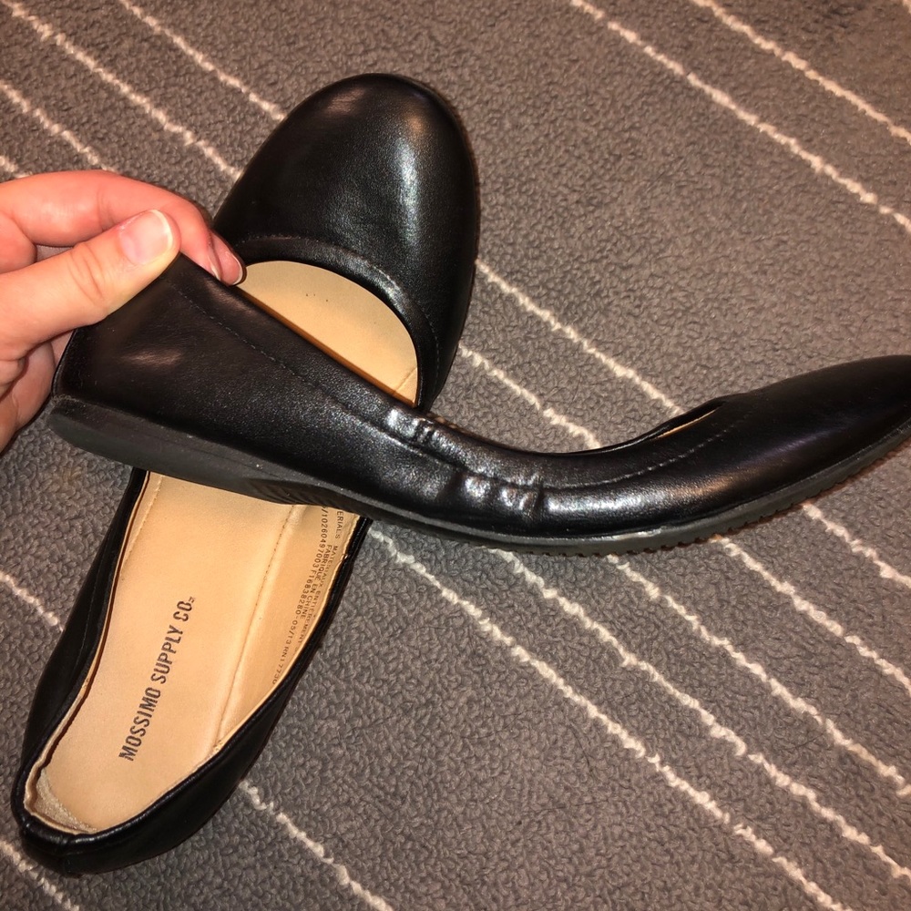 Mossimo Supply Co. Black Ballet Flats - Size 8